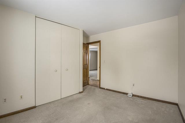 Builiding view ten for 932 Village, Jenison, MI. 49428