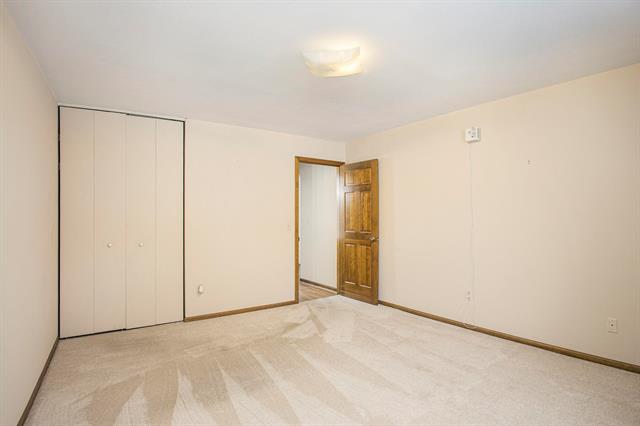 Builiding view thirteen for 932 Village, Jenison, MI. 49428