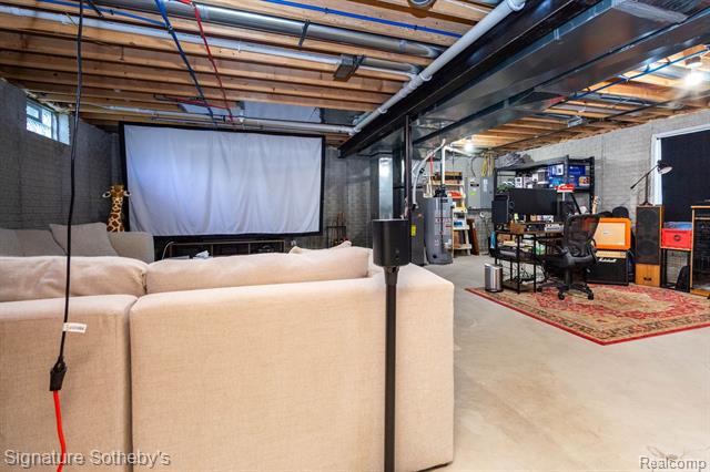 Builiding view thirty four for 701 Millard, Royal Oak, MI. 48073