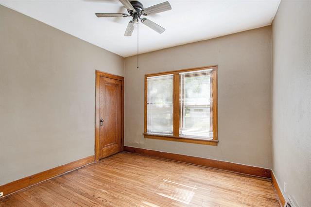 Builiding view nineteen for 117 Adams, Lawton, MI. 49065