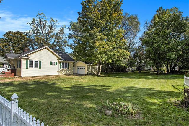 Builiding view twenty eight for 117 Adams, Lawton, MI. 49065