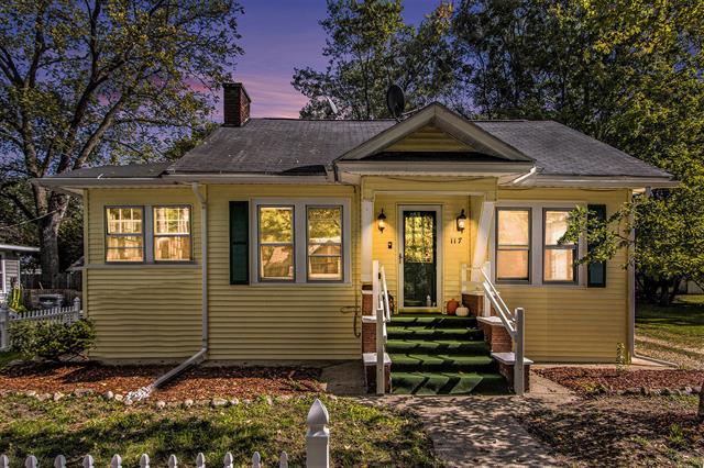 Builiding view twenty one for 117 Adams, Lawton, MI. 49065