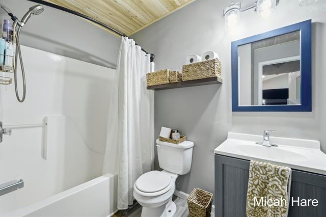 Builiding view eleven for 1437 Carlton, Muskegon, MI. 49442