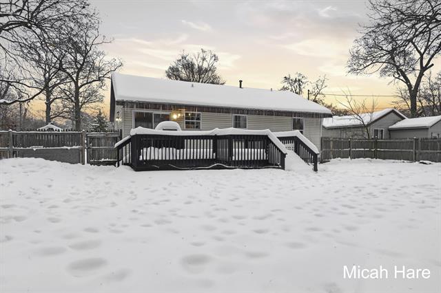 Builiding view fourteen for 1437 Carlton, Muskegon, MI. 49442