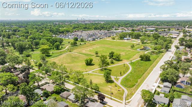 Builiding view thirty for 1918 Massoit, Royal Oak, MI. 48073