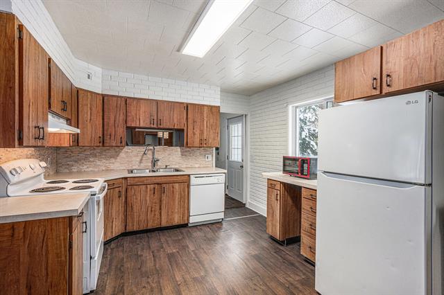 Builiding view nine for 3415 Huron, Kalamazoo, MI. 49006