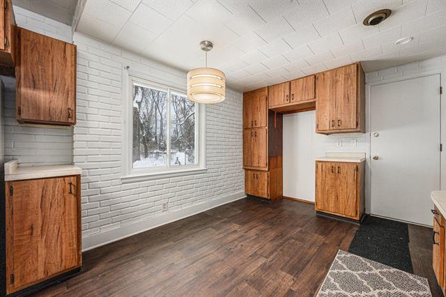 Builiding view seven for 3415 Huron, Kalamazoo, MI. 49006