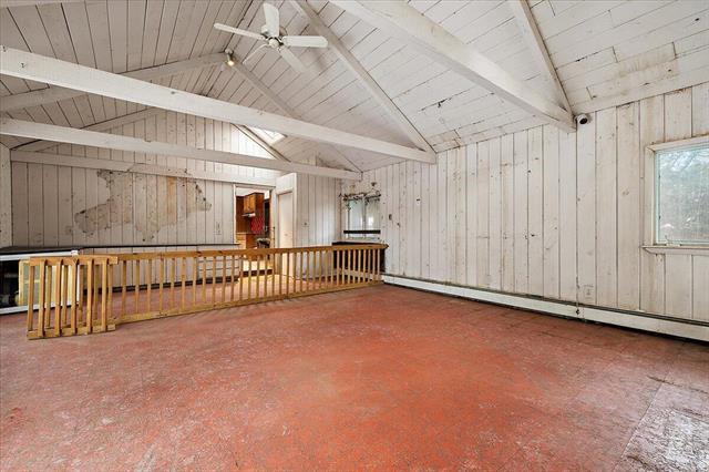 Builiding view nineteen for 735 Renshaw, Clawson, MI. 48017