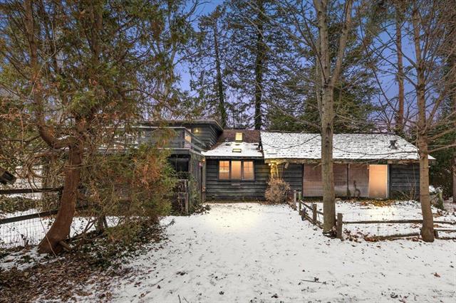 front view for 735 Renshaw Ave, Clawson, Mi. 48017