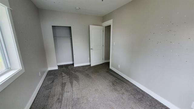 Builiding view eight for 913 Monroe, Lowell, MI. 49331