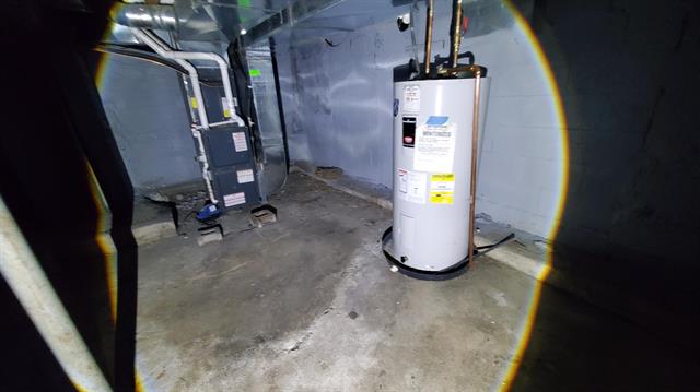 Builiding view eleven for 913 Monroe, Lowell, MI. 49331