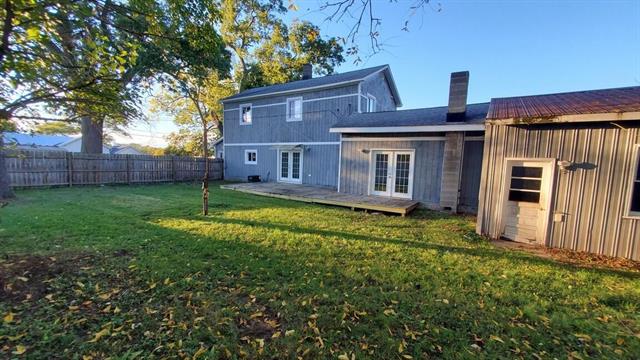 Builiding view fourteen for 913 Monroe, Lowell, MI. 49331