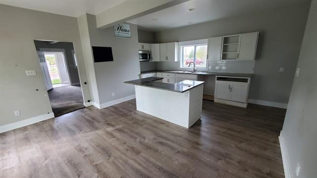 Builiding view two for 913 Monroe, Lowell, MI. 49331