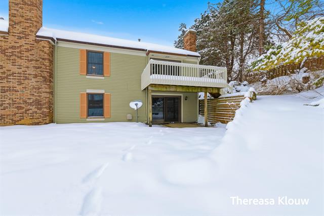 Builiding view six for 17496 Meadow Wood, Spring Lake, MI. 49456