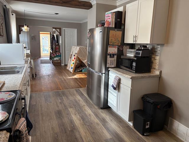 Builiding view fifteen for 519 Ramsdell, Manistee, MI. 49660