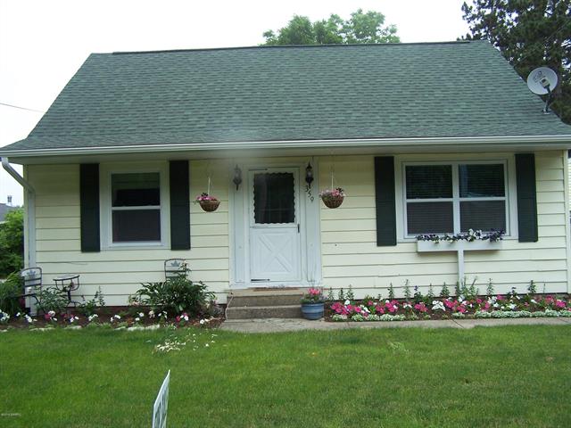 front view for 359 Mill, Saranac, Mi. 48881