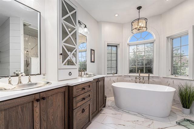 Builiding view seventeen for 66480 High Meadow, Edwardsburg, MI. 49112