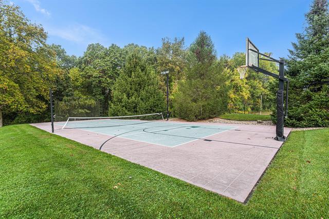 Builiding view thirty six for 66480 High Meadow, Edwardsburg, MI. 49112