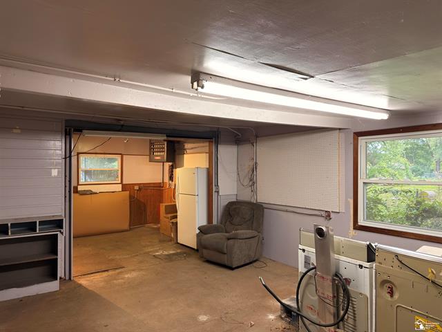 Builiding view eleven for 2807 Smith, Lambertville, MI. 48144