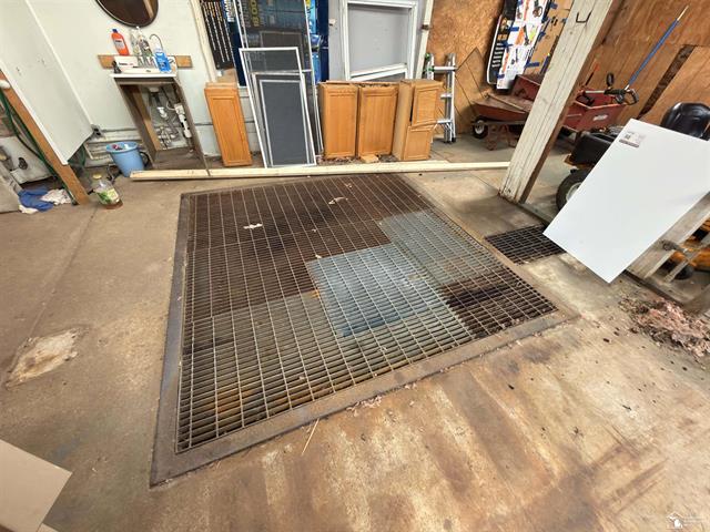 Builiding view nine for 2807 Smith, Lambertville, MI. 48144