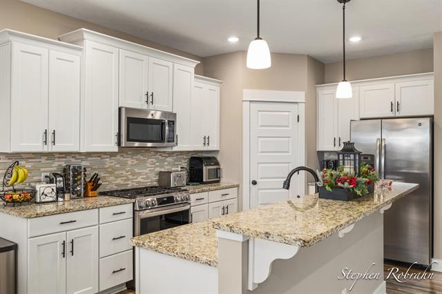 Builiding view eight for 885 Cooks Crossing, Byron Center, MI. 49315