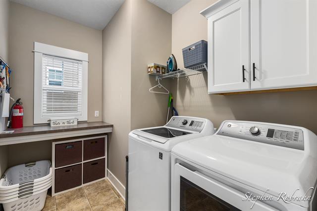 Builiding view seventeen for 885 Cooks Crossing, Byron Center, MI. 49315