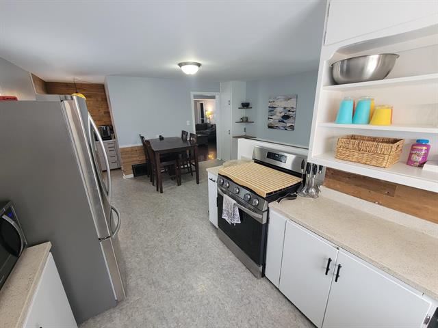 Builiding view fourteen for 115 Mc Kee, Manistee, MI. 49660