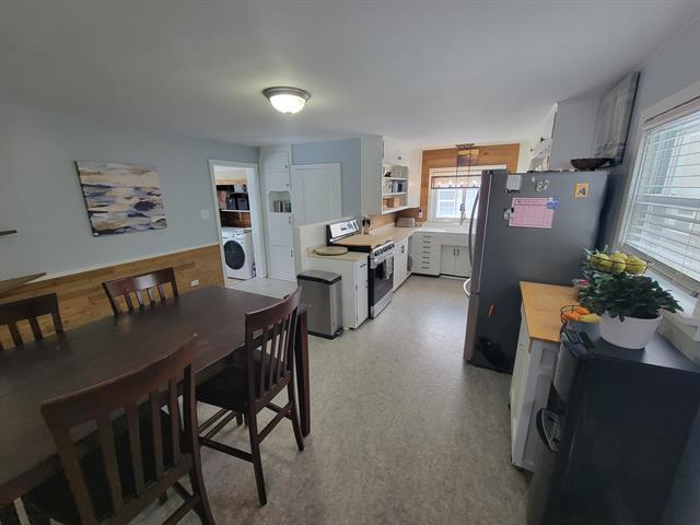 Builiding view ten for 115 Mc Kee, Manistee, MI. 49660