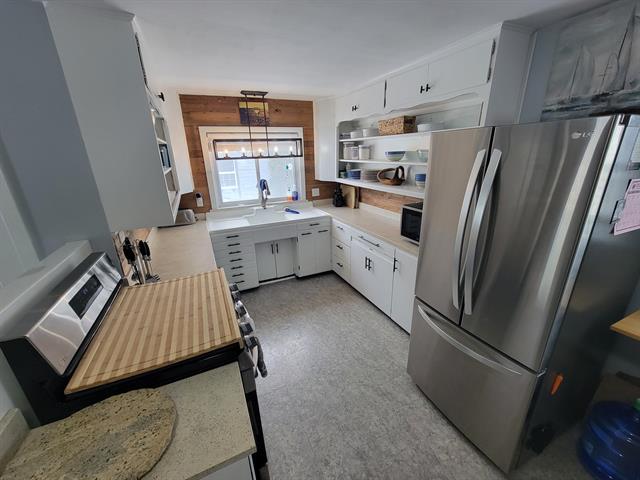 Builiding view thirteen for 115 Mc Kee, Manistee, MI. 49660