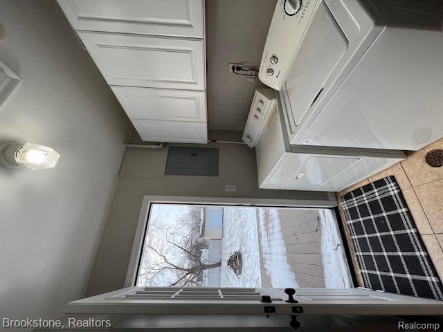 Builiding view eighteen for 630 Gargantua, Clawson, MI. 48017