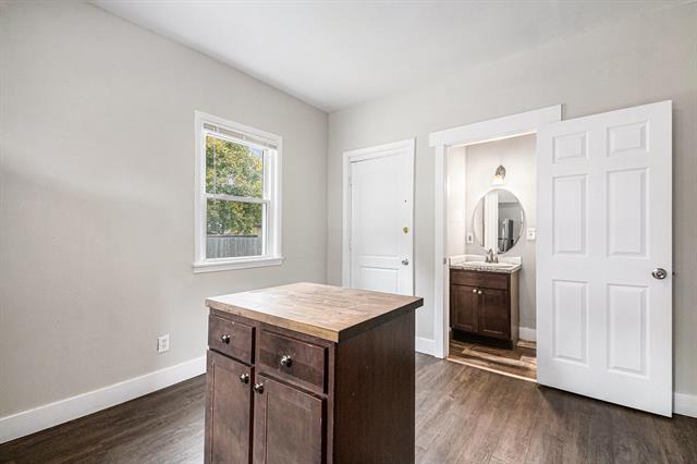 Builiding view eight for 835 Bates, Grand Rapids, MI. 49506