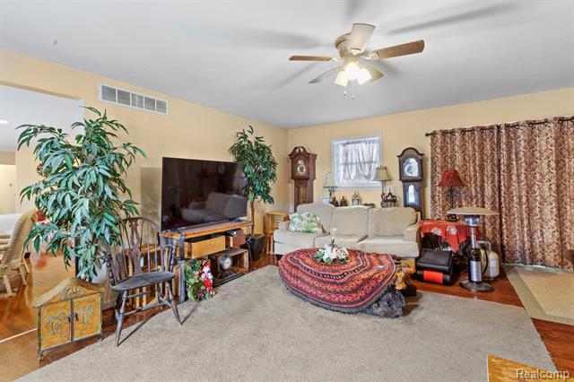 Builiding view eight for 9300 Head O Lake, Ottawa Lake, MI. 49267