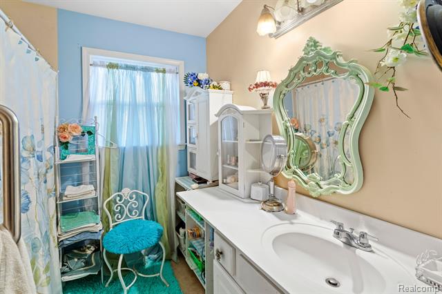 Builiding view fifteen for 9300 Head O Lake, Ottawa Lake, MI. 49267