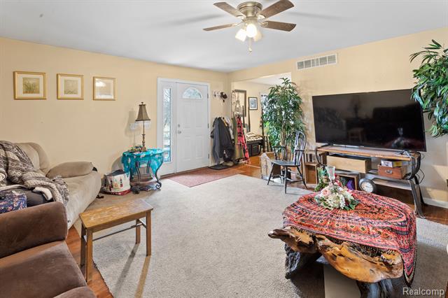 Builiding view nine for 9300 Head O Lake, Ottawa Lake, MI. 49267