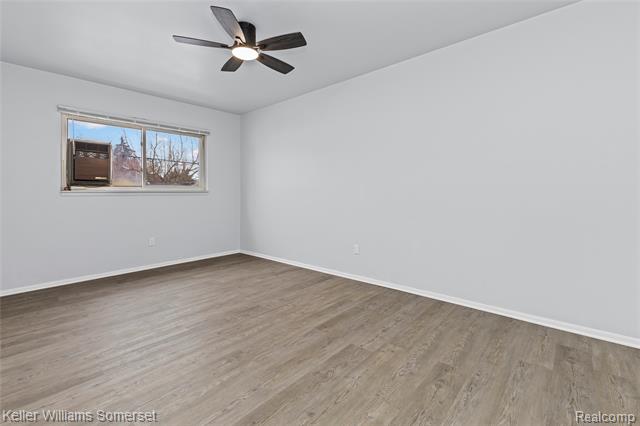 Builiding view nineteen for 4345 Crooks, Royal Oak, MI. 48073