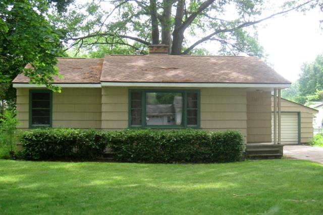 front view for 1081 Vick Road, Muskegon, Mi. 49441