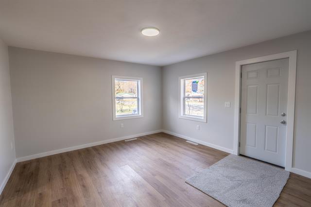 Builiding view eight for 1521 Riblet, Muskegon, MI. 49445