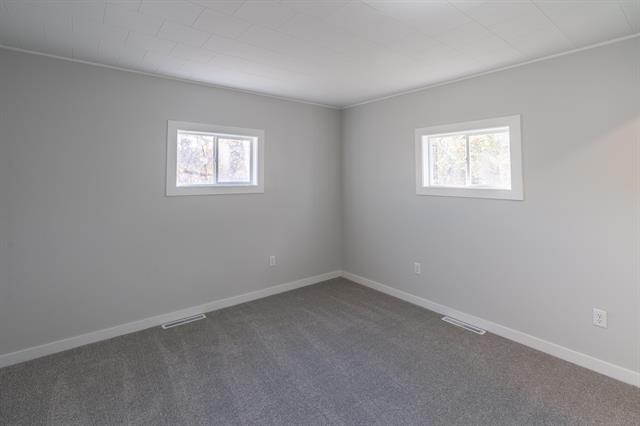 Builiding view eighteen for 1521 Riblet, Muskegon, MI. 49445