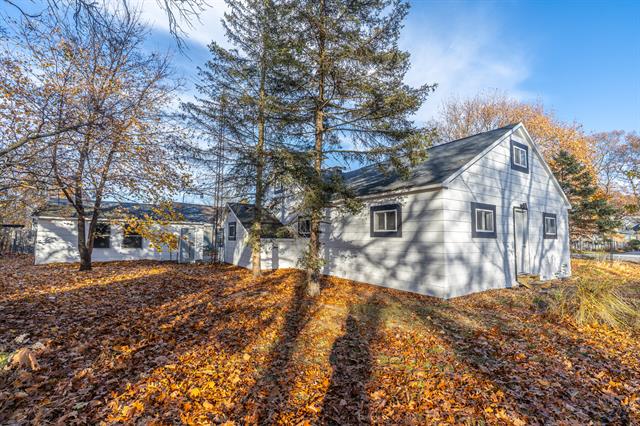 Builiding view thirty six for 1521 Riblet, Muskegon, MI. 49445