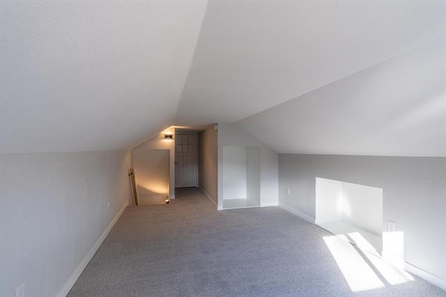 Builiding view twenty five for 1521 Riblet, Muskegon, MI. 49445