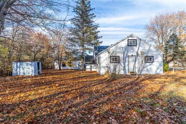 Builiding view two for 1521 Riblet, Muskegon, MI. 49445