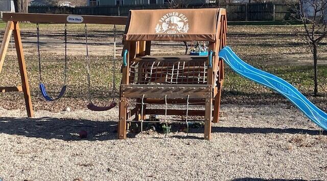 Builiding view twenty for 310 Welton, Ionia, MI. 48846