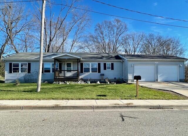 front view for 310 Welton Street, Ionia, Mi. 48846