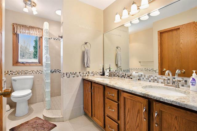 Builiding view fourteen for 6468 Wildcreek, Holland, MI. 49423