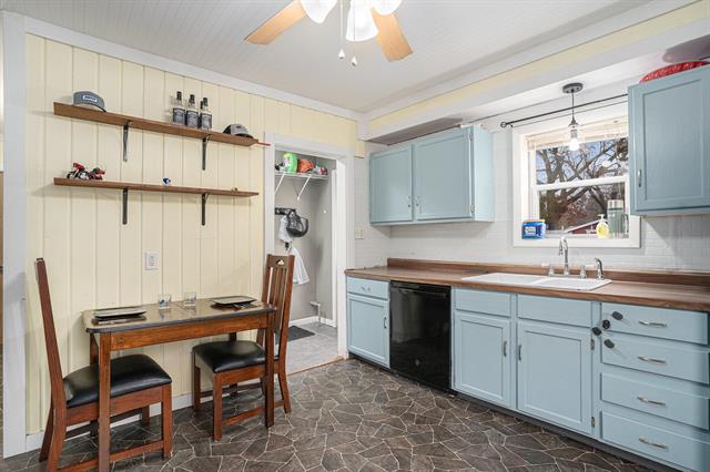 Builiding view four for 3304 Charles, Muskegon, MI. 49444