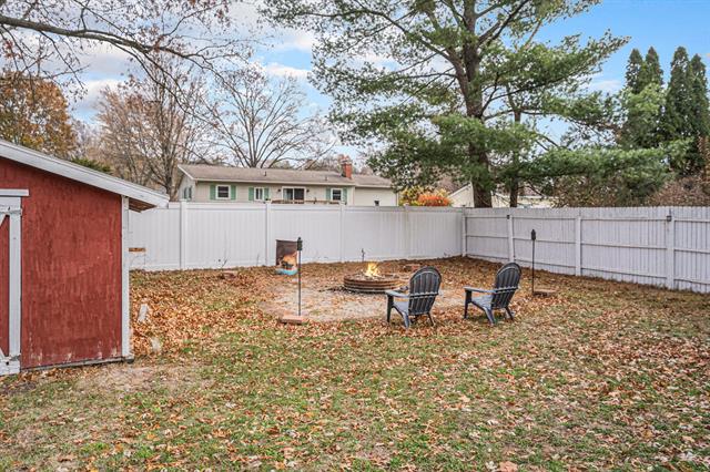 Builiding view fourteen for 3304 Charles, Muskegon, MI. 49444