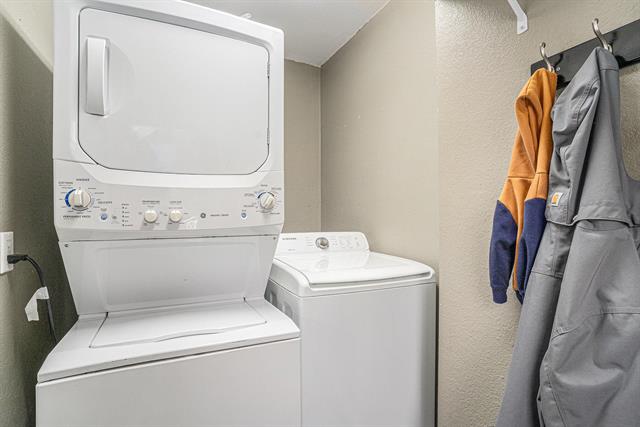 Builiding view twelve for 3304 Charles, Muskegon, MI. 49444