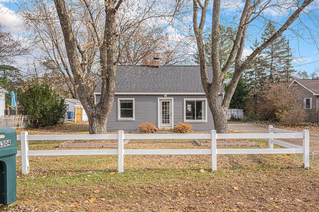 Builiding view two for 3304 Charles, Muskegon, MI. 49444