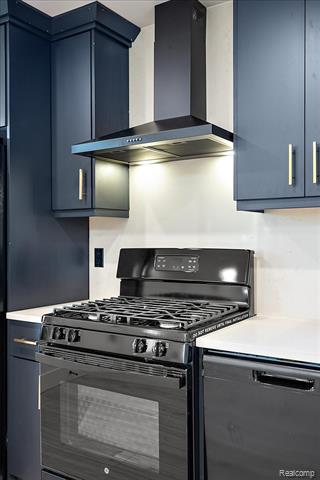 Builiding view eight for 261 Tecumseh, Clawson, MI. 48017