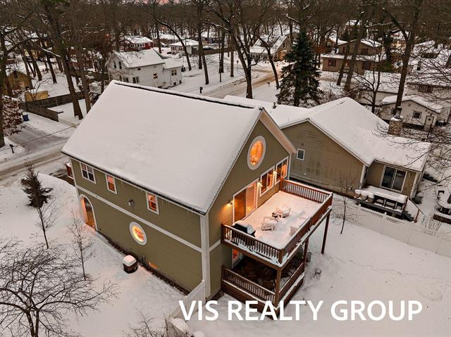 Builiding view eighty five for 17323 Ottawa, Spring Lake, MI. 49456